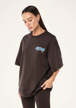 Load image into Gallery viewer, P.E NATION GLIDE OVERSIZED TEE COFFEE