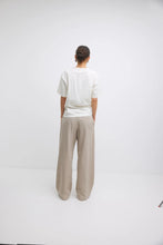 Load image into Gallery viewer, GREGORY MAVIS TEE STUCCO WITH RUFFLE TRIM