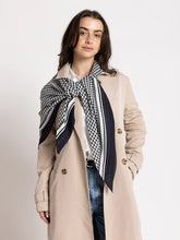 Load image into Gallery viewer, DARK HAMPTON THE HUNTER SCARF