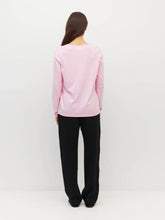 Load image into Gallery viewer, JHL V NECK LS T CANDY MARLE