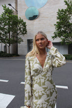 Load image into Gallery viewer, ESMAEE LET THE LIGHT IN DRESS