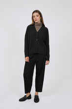 Load image into Gallery viewer, MARLOW LINGE TAPERED PANT BLACK