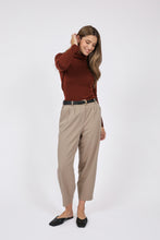 Load image into Gallery viewer, MARLOW LIGNE TAPERED PANT ECRU