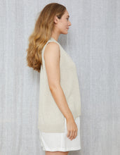 Load image into Gallery viewer, DEAR SUTTON MELODY VEST GOLD

