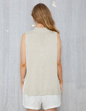 Load image into Gallery viewer, DEAR SUTTON MELODY VEST GOLD
