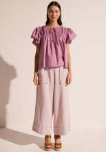 Load image into Gallery viewer, POL CLOVER RUFFLE TOP MAGENTA
