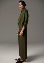 Load image into Gallery viewer, POL BEECH DRAWCORD KNIT KHAKI
