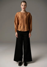 Load image into Gallery viewer, POL RHEA PINTUCK TOP TOFFEE