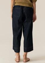Load image into Gallery viewer, POL CARSEN CROP PANT DARK WASH