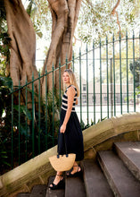 Load image into Gallery viewer, POL BONDE DRESS KNIT BLACK/IVORY