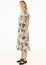 Load image into Gallery viewer, POL ELISE RUFFLE DRESS ELISE PRINT