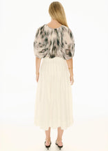 Load image into Gallery viewer, POL DOYLE DENIM SKIRT ECRU