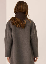 Load image into Gallery viewer, POL CARMEL KNIT SCARF CHOC