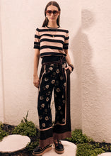 Load image into Gallery viewer, POL TRELLIS PANT SCARF PRINT