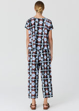 Load image into Gallery viewer, POL THYRA REVERSIBLE TEE THYRA PRINT