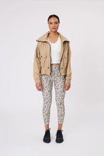 Load image into Gallery viewer, MARLOW PACE 7/8 LEGGING PEBBLE PRINT