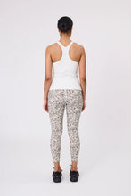 Load image into Gallery viewer, MARLOW PACE 7/8 LEGGING PEBBLE PRINT