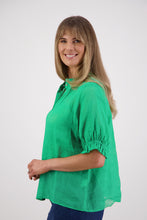 Load image into Gallery viewer, BRIARWOOD PEARLY TOP APPLE