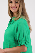 Load image into Gallery viewer, BRIARWOOD PEARLY TOP APPLE