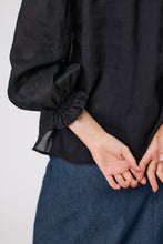 Load image into Gallery viewer, MARLOW POINTE BLOUSE BLACK