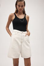 Load image into Gallery viewer, MARLE RELAXED JEAN SHORT ECRU