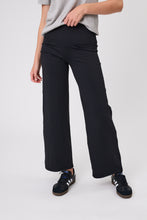 Load image into Gallery viewer, MARLOW RECHARGE WIDE LEG PANT BLACK