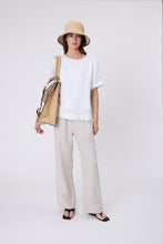 Load image into Gallery viewer, MARLOW SABLE LINEN TOP WHITE