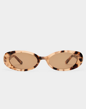 Load image into Gallery viewer, LUV LOU THE MORGAN CREAM TORT