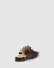 Load image into Gallery viewer, CHAOS & HARMONY SOLIS MULE TOFFEE SNAKE