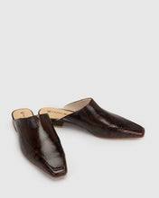 Load image into Gallery viewer, CHAOS & HARMONY SOLIS MULE TOFFEE SNAKE