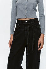 Load image into Gallery viewer, MARLE TIE CURVE SEAM JEAN BLACK