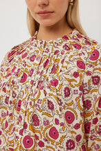 Load image into Gallery viewer, TUESDAY DIAMOND TOP TAPESTRY PRINT