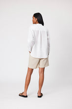 Load image into Gallery viewer, MARLOW LYRIC LINEN BLOUSE
