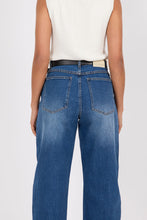 Load image into Gallery viewer, MARLOW THE CURVE BARREL JEAN TRUE BLUE