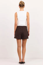 Load image into Gallery viewer, IVY + JACK KINDLY POCKET FRONT DENIM SHORT DARK CHOCOLATE