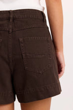 Load image into Gallery viewer, IVY + JACK KINDLY POCKET FRONT DENIM SHORT DARK CHOCOLATE