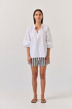 Load image into Gallery viewer, TUESADY ARTIST TOP WHITE DECO