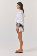 Load image into Gallery viewer, TUESADY ARTIST TOP WHITE DECO