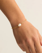 Load image into Gallery viewer, BY CHARLOTTE GOLD BREATHE PEARL BRACELET