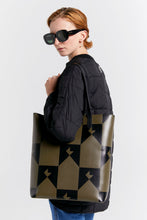 Load image into Gallery viewer, KAREN WALKER EVERYDAY TOTE