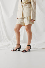 Load image into Gallery viewer, CHAOS & HARMONY CASTEL HEEL BLACK
