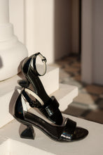 Load image into Gallery viewer, CHAOS & HARMONY CASTEL HEEL BLACK