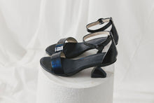 Load image into Gallery viewer, CHAOS & HARMONY CASTEL HEEL BLACK