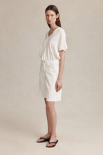 Load image into Gallery viewer, MARLE CROSS STITCH JEAN SHORT BLANC
