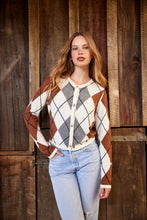 Load image into Gallery viewer, TUESDAY DIAMOND CARDI IVORY ARGYLE