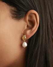 Load image into Gallery viewer, BY CHARLOTTE GOLD MOONLIT TIDES PEARL DROP EARRING