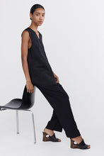 Load image into Gallery viewer, MARLE EZRA VEST BLACK