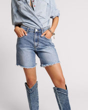 Load image into Gallery viewer, ONE TEASPOON JACKSON MIDWAIST WIDE LEG SHORT