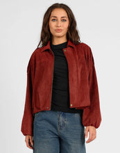 Load image into Gallery viewer, STORM FAUX SUEDE JACKET RUST