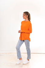 Load image into Gallery viewer, BRIDGE &amp; LORD QUEEN ESSENTIAL CURVED HEM PAPAYA
